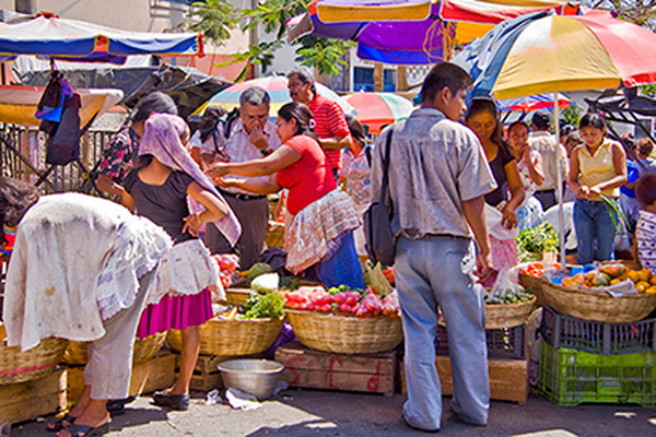 Market in Nahuizalco